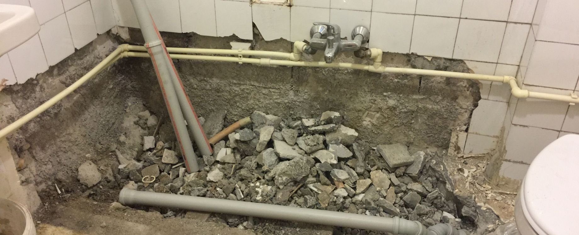 bathroom fitter near me N8 7PF